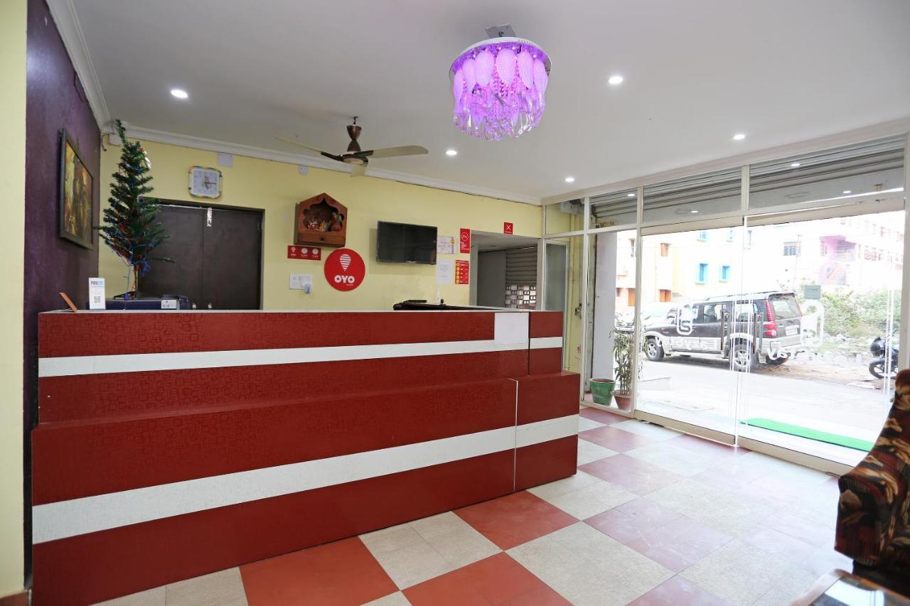 בובנשוואר Flagship Lazystays מראה חיצוני תמונה