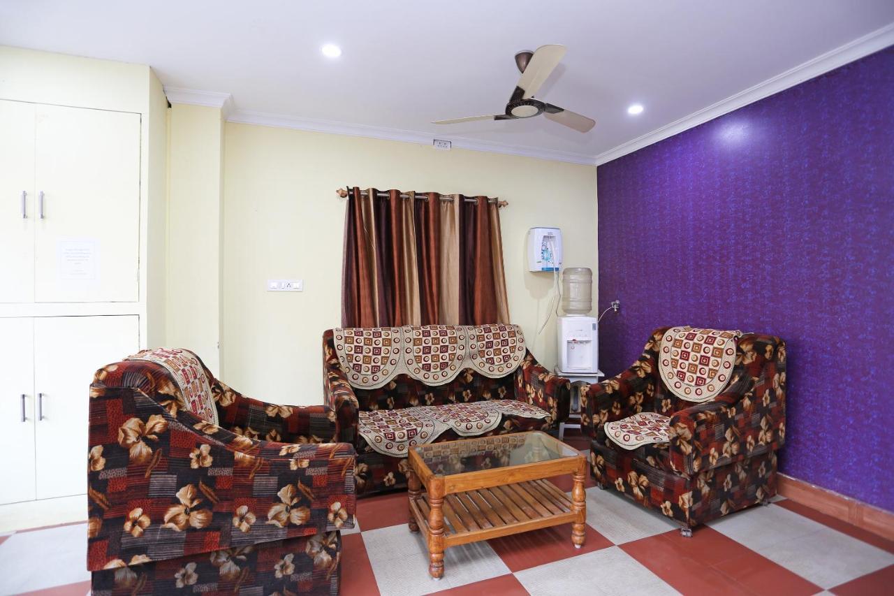 בובנשוואר Flagship Lazystays מראה חיצוני תמונה