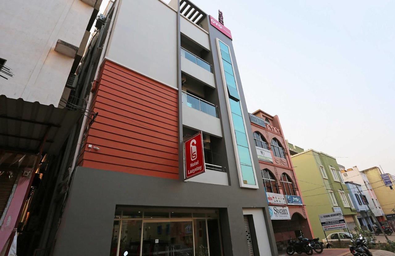 בובנשוואר Flagship Lazystays מראה חיצוני תמונה
